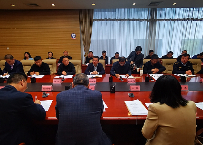 省委依法治省办来靖督察法治建设工作
